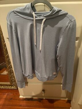 Vuori Light Blue Women's Hoodie Sweatshirt
